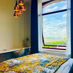 https://riverview-studio-in-historical-heart-of-antwerp.brusselshotelsbook.com